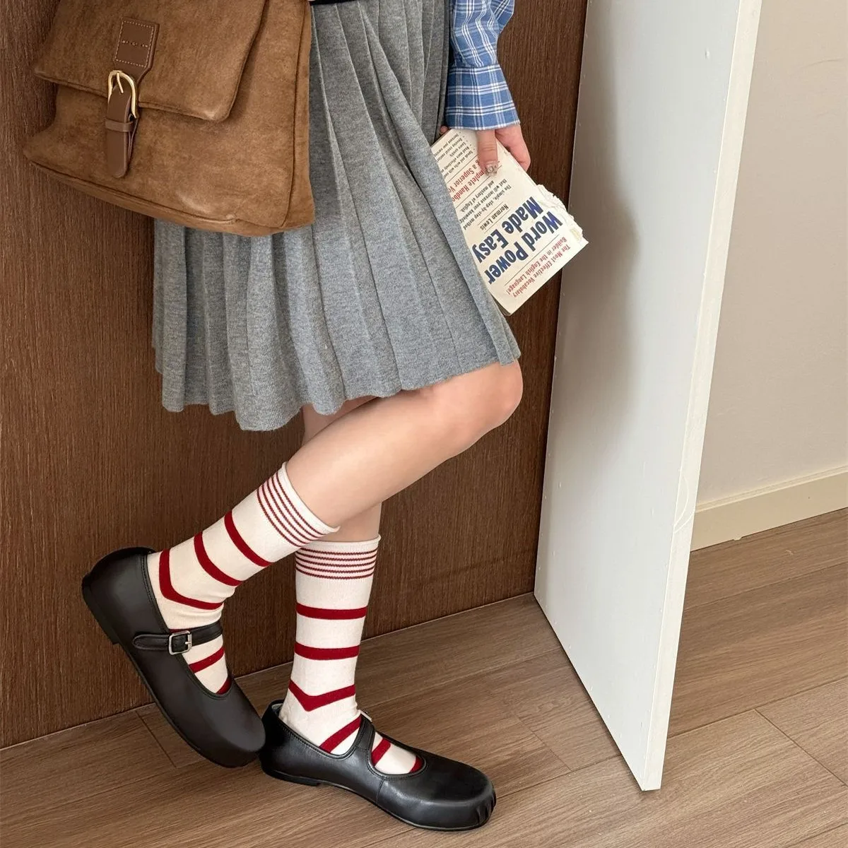 Silk Sock Bamboo - 女性のための韓国の冬のストライプシルクソックス、柔らかく通気性のあるミドルチューブソックス、シンプルで快適なデイリーソックス、暖かく保つ