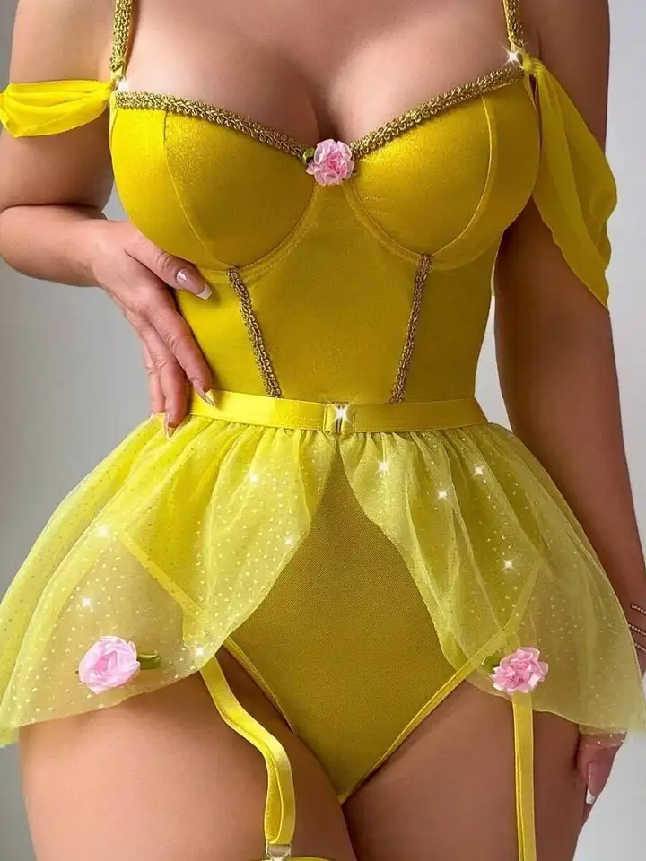 セクシーな光沢のあるワンピースボディスーツ（パフ付き） ​  - Fishnet Stocking Women のレビューと価格